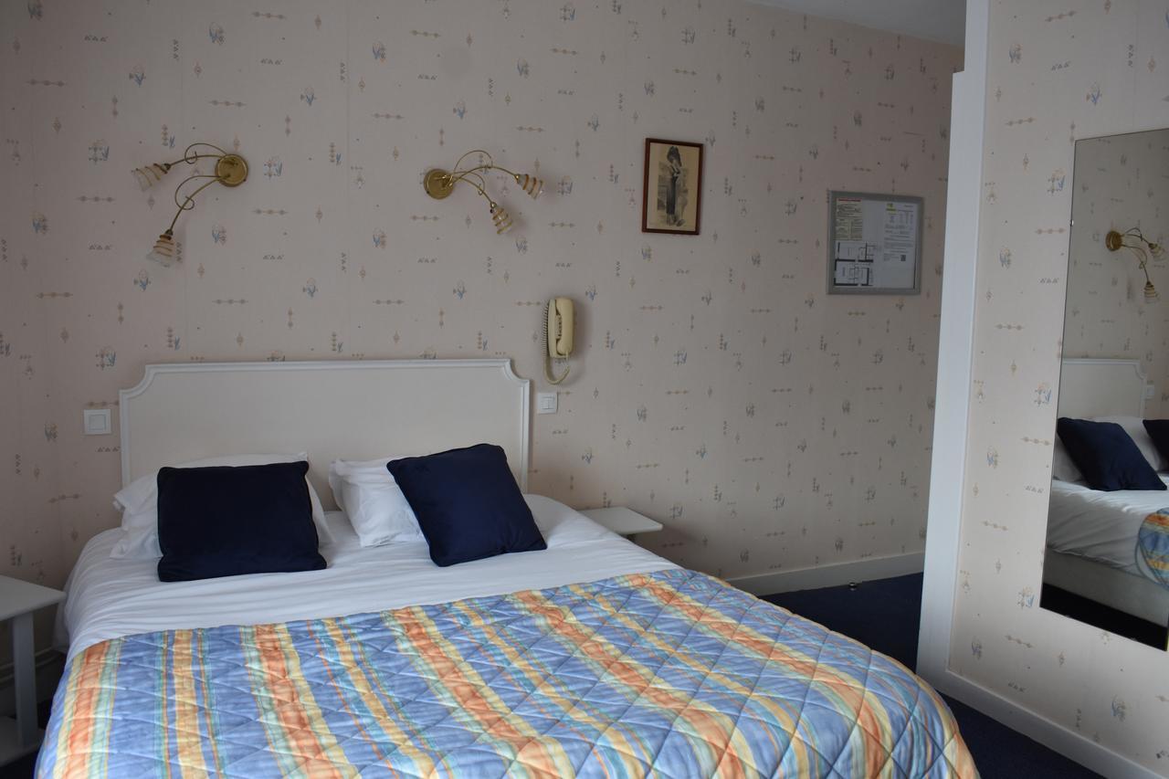 Hotel Des Bains Saint-Jean-le-Thomas Buitenkant foto