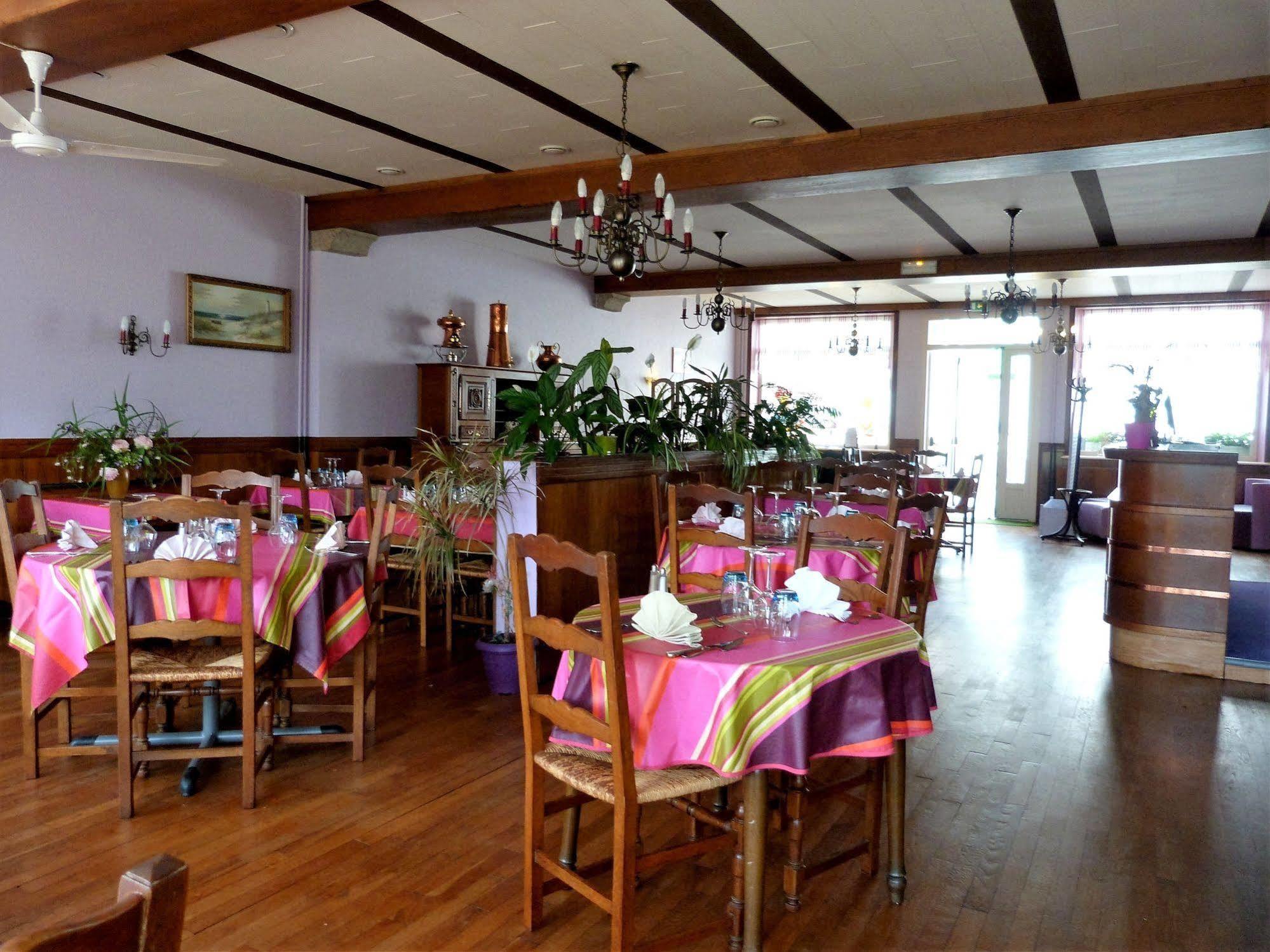 Hotel Des Bains Saint-Jean-le-Thomas Buitenkant foto